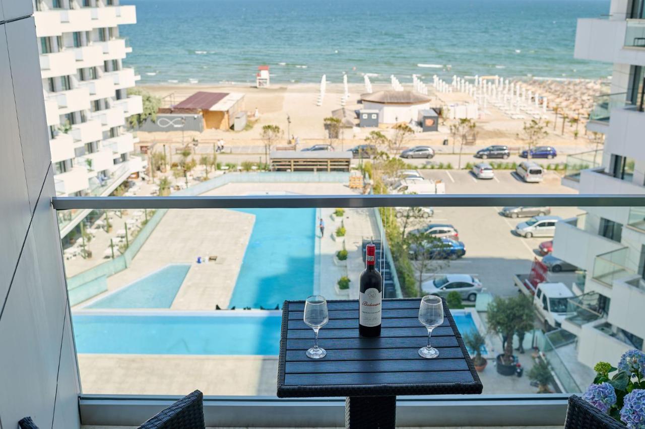 Magic In Infinity Pool & Parking Apartment Mamaia